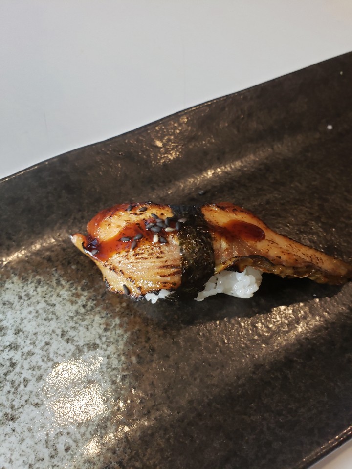 unagi sushi